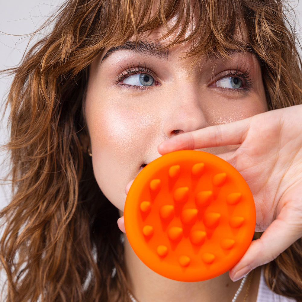 Exfoliating Scalp Brush - Straand_PDP_Scrubber_SecondaryImage01ScrubCarousel.jpg