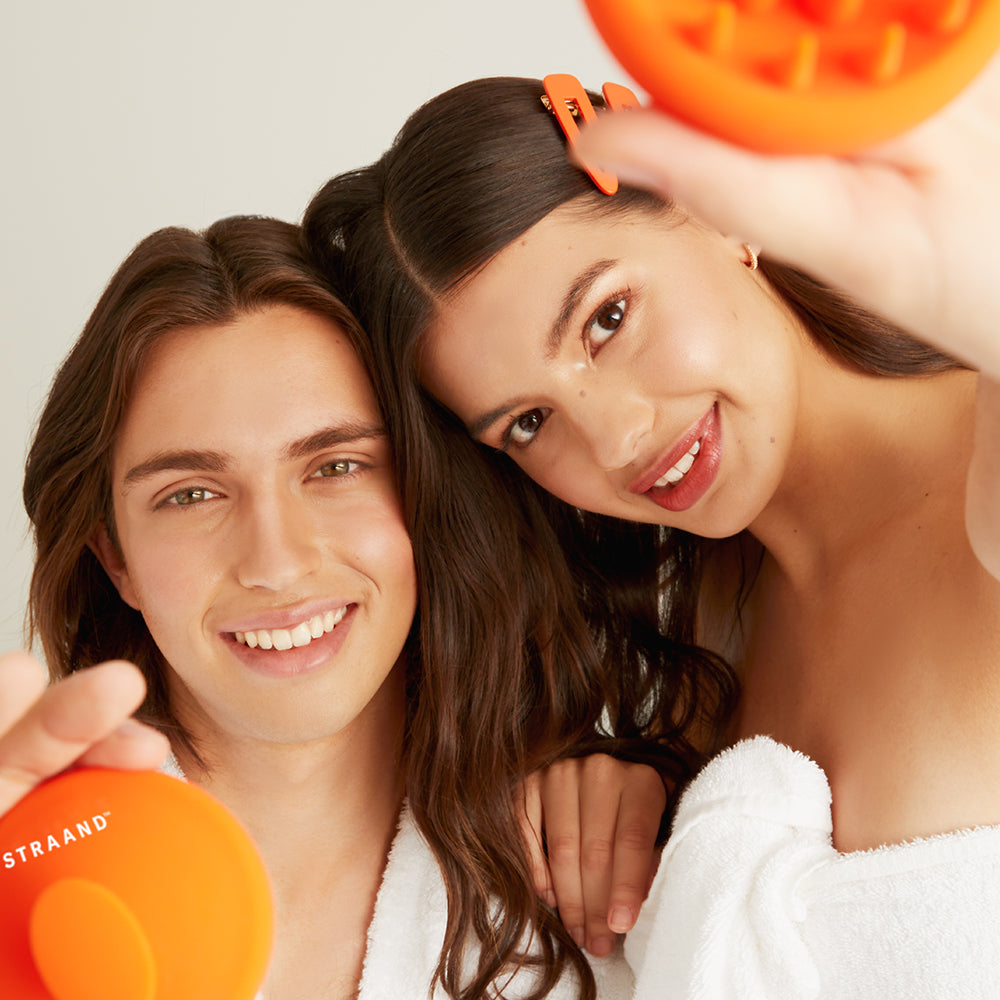 Exfoliating Scalp Brush - Straand_Web_PDP_Massager_Packshot_Model_01.jpg